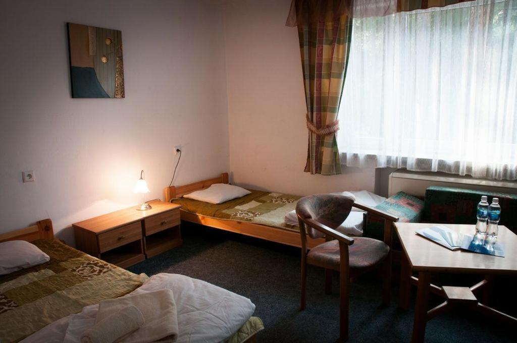 Centrum Szkolenia I Rekreacji Krasnobród Rum bild